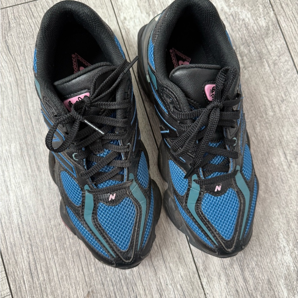 New Balance 9060 7.5 women’s - Picture 3 of 8
